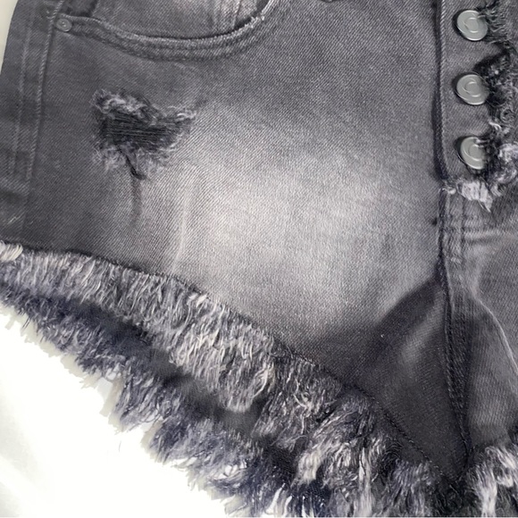 NWT Celebrity Pink Mid Rise The Sugar Booty Short, Size 9/29, Black - Picture 3 of 8